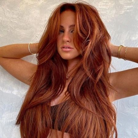 Cowboy Copper Hair At Home, Trendy Hair Colors 2024, Cowboy Red Hair, Copper Cowboy Hair, Cowboy Copper Hair Color, Caramel Copper Hair, Cowboy Copper Hair With Blonde, Cowboy Hair, Light Auburn Hair Color