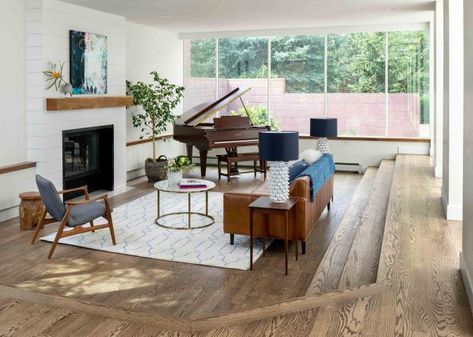 Living Room Ideas Retro, Room Ideas Retro, Grand Piano Living Room, Modern Home Remodel, Modern Home Renovation, Piano Room Decor, Piano Living Rooms, L Shaped Living Room, Mcm Living