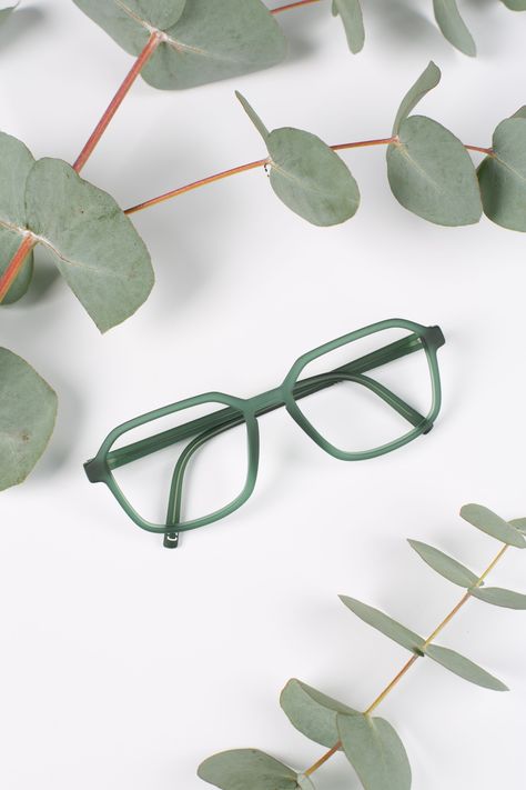 Eye Glasses Photography Ideas, Eyewear Product Photography, Eyewear Photography Ideas, Glasses Product Photography, Glasses Photography Ideas, Sunglasses Photography Ideas, Optical Photography, Eyeglasses Photography, Sunglass Photography