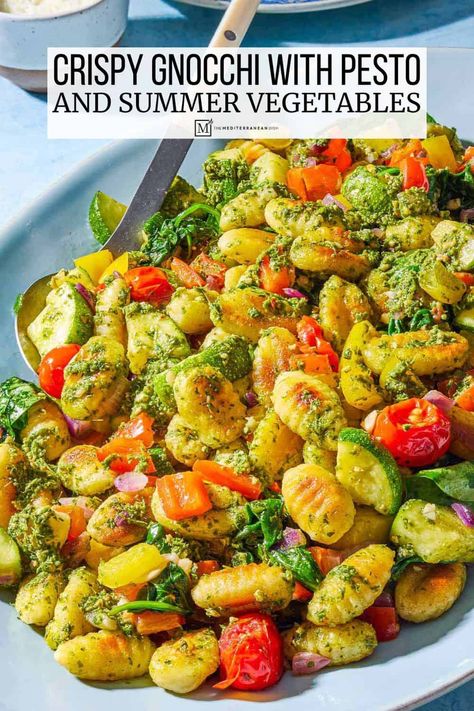 Pesto Gnocchi with Summer Veggies Gnocchi With Zucchini, Pesto Gnocchi Recipes, Mediterranean Pesto, Summer Veggies Recipes, Gnocchi With Pesto, Ww Pasta, Vegetarian Pasta Recipe, Recipe With Zucchini, Fried Gnocchi