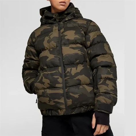 Custom windbreaker bubble down camo puffer jackets for men. . . . #streetwear #athleisure #sustainablefashion #customapparel #casualwear #activewear #luxuryfashion #denim #athleticclothing #graphictees #puffprint #vintagefashion #oversizedhoodie #fastfashion #comfortwear #wearsaholic #explore #usa #clothingsupplier Camo Puffer Jacket Outfit, Puffer Jacket Outfit Men, Camo Puffer Jacket, Jacket Outfit Men, Puffer Jacket Outfit, Puffer Jacket Men, Men Streetwear, Padded Coat, Jackets For Men