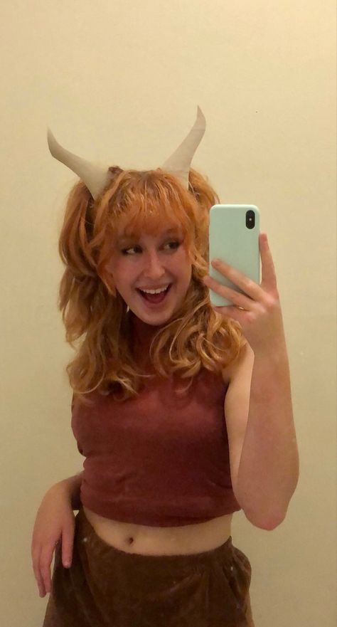 Hot Red Head Halloween Costumes, Halloween Costume Ideas Ginger, Highland Cow Costume, Redheaded Halloween Costumes, Ginger Halloween Costumes Red Hair, Highland Costume Women, Halloween Costumes Ginger, Red Head Cosplay Costume Ideas, Ginger Halloween Costumes