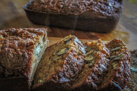 Pawpaw Bread Recipe, Pawpaw Recipes, Pecan Bread, Nut Bread Recipe, Bread Sweet, Paw Paws, Pecan Nuts, Paw Paw, Harvest Thanksgiving