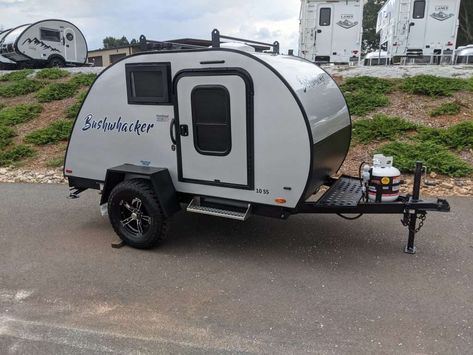 Lightweight Campers, Best Travel Trailers, Small Camping Trailer, Teardrop Campers, Used Travel Trailers, Bushwacker, Small Rv, Tiny Camper, Small Trailer