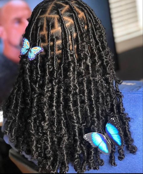 @luvkayaa Black Kids Braids Hairstyles, Short Box Braids Hairstyles, Faux Locs Hairstyles, Cute Braided Hairstyles, Braided Hairstyles For Teens, Braids Hairstyles Pictures, Cute Box Braids Hairstyles, Quick Braided Hairstyles, Protective Hairstyles Braids