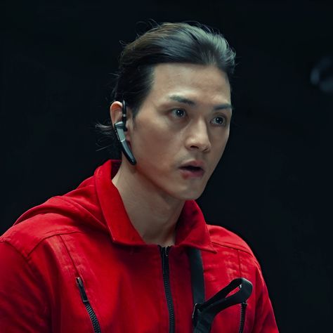 Denver Money Heist Korea, Money Heist Cast, Kim Jihoon, Kim Ji Hun, Money Heist Korea, Kim Jihun, Kim Ji Hoon, Korean Tv Shows, Korea Wallpaper