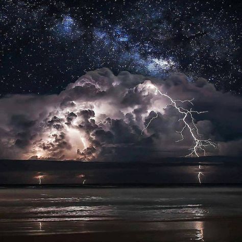 Ormond Beach Florida, Lightning Photography, Ormond Beach, Thunder And Lightning, Lightning Storm, Destination Voyage, Amazing Pictures, The Night Sky, Florida Beaches