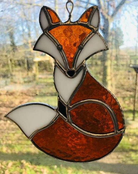 Diy Stained Glass Window, Stained Glass Quilt, Stained Glass Patterns Free, Glass Art Pictures, Stained Glass Birds, Stained Glass Decor, Stained Glass Ornaments, Stained Glass Window Hanging, Stained Glass Suncatchers