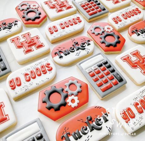 Engineering Cookies Decorated, Mechanical Engineering Graduation Party, Mechanical Engineer Graduation Party Ideas, Engineering Cookies, Mechanic Cookies, Lego Stem Challenge, Engineering Graduation, Biscuits Packaging, Cookies Birthday