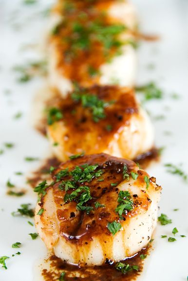 one of THE BEST food bloggers, beautiful food, beautiful photography, beautiful words Resep Seafood, Orange Things, Pan Seared Scallops, Seared Scallops, Scallop Recipes, Scallops Seared, S'mores, Pan Seared, Fish Dishes