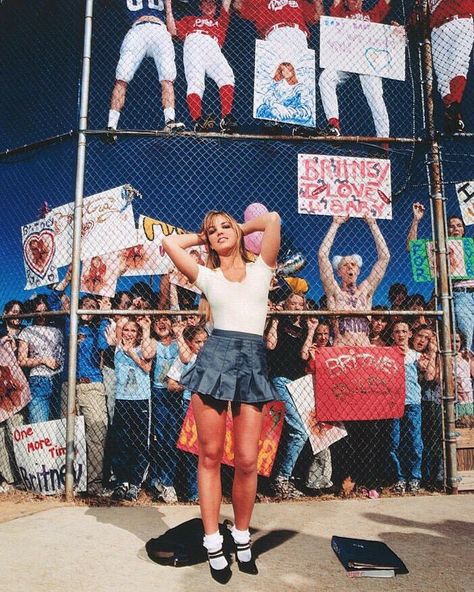 Nineties Violet 🔮 on Instagram: "Britney Spears photographed by David LaChappelle for Rolling Stone Magazine, 1999." Basketball Court Photoshoot, Anthony Misiano, Britney Spears 1999, Catelyn Stark, Chris Noth, Britney Spears Photos, Hugo Weaving, David Lachapelle, Jackie Brown