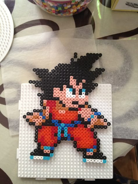 Goku Dragon Ball Perler Beads, Goku Perler Beads, Cool Perler Bead Patterns, Pearl Beads Ideas, Edc Bracelets, Pearl Beads Pattern, Perler Beads Ideas, Perler Crafts, Hama Beads Patterns