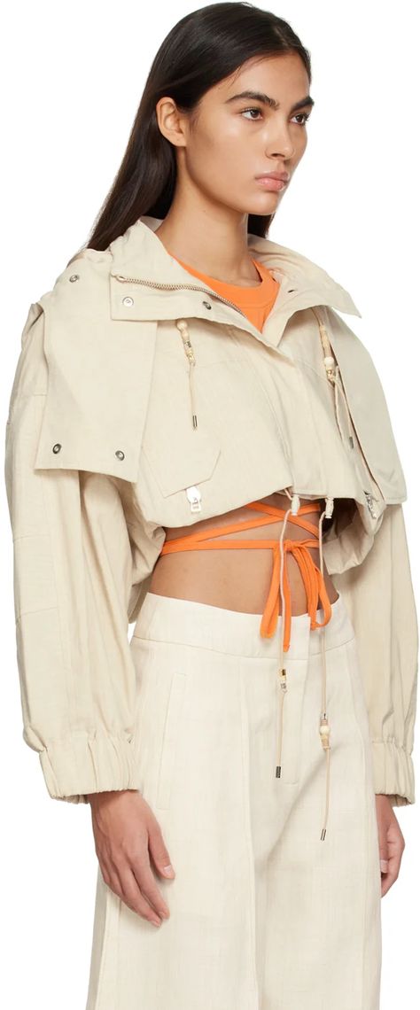 Beige Le Raphia 'La Parka Raphia' Jacket by Jacquemus on Sale Set Outfit Two Pieces, Outfits Matching, Matching Sets Outfit, Parka Women, Nice Clothes, Safari Jacket, Linen Jacket, Sporty Chic, Parka Jacket