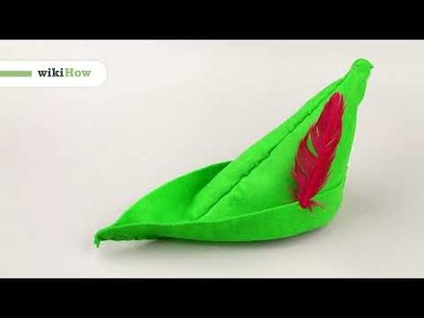 How to Make a Peter Pan Hat - YouTube Diy Peter Pan Hat, Easy Family Costumes, Diy 40th Birthday Decorations, Diy Peter Pan Costume, Peter Pan Costume Kids, Peter Pan Halloween, Pete The Cat Costume, Peter Pan Hat, Cat Costume Diy