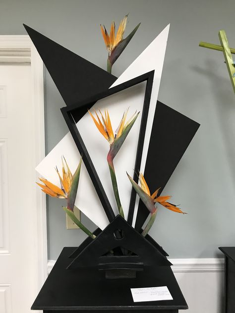 Art Creative Ideas, Creative Floral Design, Wall Art Creative, Arreglos Ikebana, Modern Decorating, Contemporary Flower Arrangements, Floral Art Arrangements, Stone Exterior, Deco Wallpaper