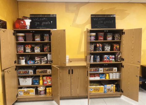 School Store Ideas Elementary, School Supplies Shop Interior, School Store Ideas, Morning Announcements, School Storage, Behavior Rewards, Ideas For Classroom, School Store, School Supplies Shopping