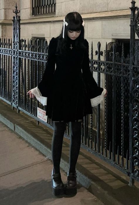 Date Outfit Ideas Dress, Goth Christmas Outfit Winter, Warm Gothic Outfits, J Goth Outfits, Goth Bloomers Outfit, Babydoll Goth Aesthetic, Goth Winter Coat, Goth Doll Outfit, Babydoll Aesthetics