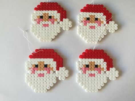 Hama Beads Christmas, Christmas Perler Beads, Beaded Christmas Decorations, Hamma Beads Ideas, Art Perle, Hama Beads Design, Diy Perler Bead Crafts, Xmas Cross Stitch, Noel Diy