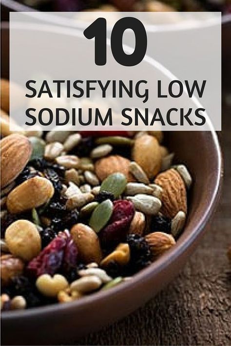 These snacks are delicious and some of my most favirite! To cut back on excess salt, try reaching for one of these tasty snacks that deliver in taste without all the sodium. Tasty Low Sodium Recipes, No Salt Desserts, Low Sodium Snack Ideas, Low Salt Appetizers, Healthy Low Sodium Snacks, Low Sodium Snacks On The Go, Low Salt Foods, Sodium Foods, Low Sodium Snacks