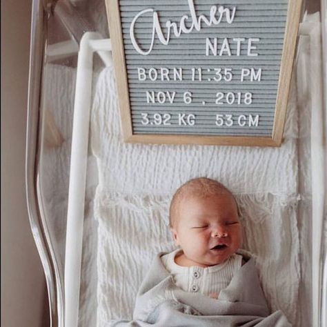 Letter Board Baby, Newborn Hospital Pictures, Boy Announcement, Kids Inspo, Hospital Pictures, Baby Boy Announcement, Newborn Hospital, Nursery Inspo, Newborn Shoot