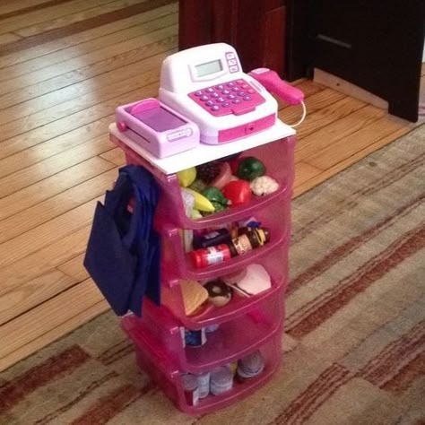 Stack dollar store bins on top of each other and add a register to make this cute little play register/toy organizer. Repin if you love this idea! Dollar Store Bins, Diy Toy Storage, Diy Ombre, Dollar Store Hacks, Dollar Store Organizing, Kids Room Organization, Toy Room, Toy Rooms, Playroom Ideas