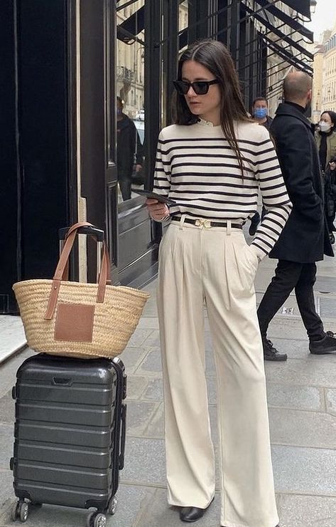 Estilo Preppy Chic, Ballet Flats Outfit, Flats Outfit, Chique Outfits, Outfit Chic, Estilo Preppy, Mode Casual, Looks Street Style, Mode Ootd