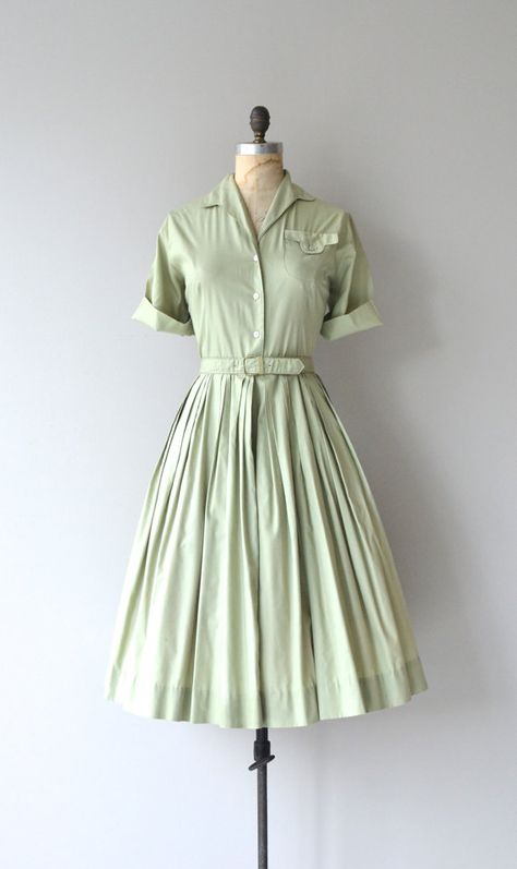 50s Pinup Outfits, Apple Green Dress, 50s Pinup, Skai Jackson, Apple Dress, Robes Vintage, Pin Up Outfits, Vintage 1950s Dresses, Retro Mode