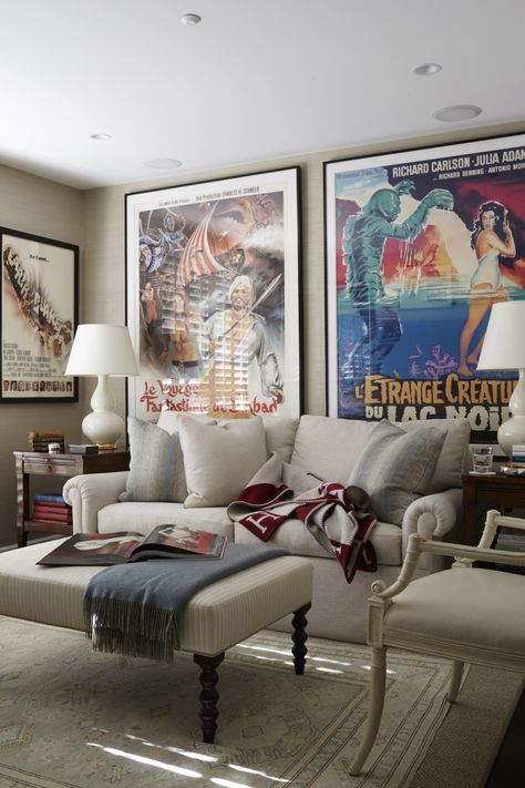 Vintage Poster Living Room, Movie Posters In Living Room, Movie Posters Living Room, Vintage Movie Room, Movie Poster Living Room, Vintage Movie Posters Decor, Posters Living Room, Movie Posters Decor, Poster Living Room