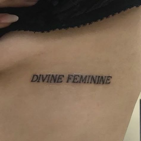 divine femininePlaylist66 songs2 likes Dr Tattoo, Stile Kylie Jenner, Inspiration Tattoo, Tattoos Geometric, Classy Tattoos, Discreet Tattoos, Dainty Tattoos, Subtle Tattoos, Aesthetic Tattoo