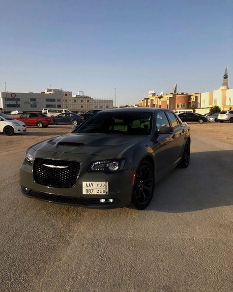 Chrysler 300 Aesthetic, Chrysler 300 Custom, Chrysler 300s, Chrysler Cars, Car Goals, Exotic Sports Cars, Street Racing Cars, Super Luxury Cars, Chrysler Dodge Jeep