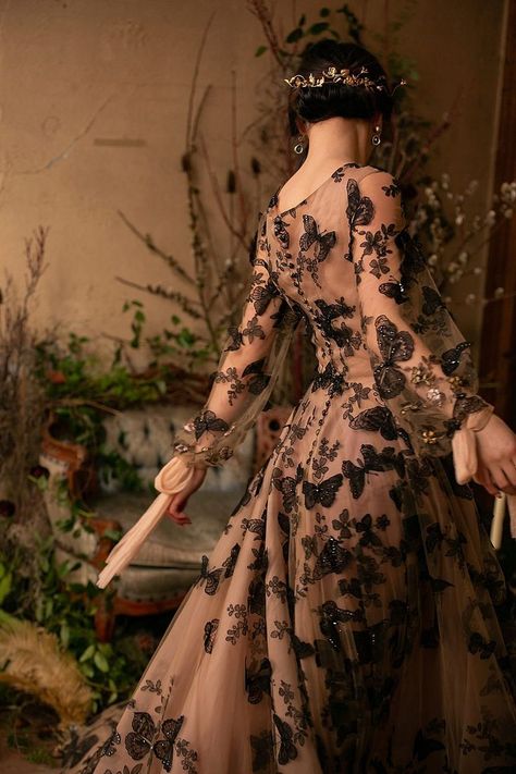 Butterfly Prom Dress, Alternative Wedding Gown, Dark Beauty Fashion, Dress For Photoshoot, Magical Dress, Ball Gown Dress, Dark Wedding, Butterfly Wedding, Ever Pretty