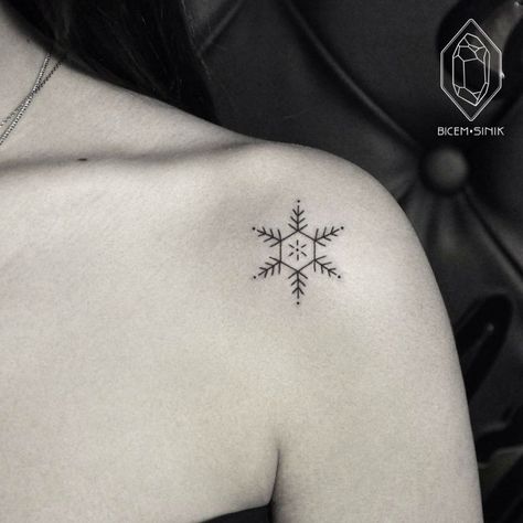 20 Simple and Beautiful Snowflake Tattoos Snowflake Tattoo, Art Deco Tattoo, Snow Flake Tattoo, Tier Tattoo, Typography Tattoo, Neck Tattoos Women, Geometric Tattoos, Disney Tattoo, Delicate Tattoo