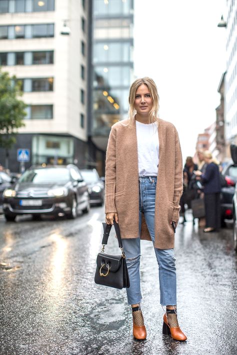 Swede Style: Stockholm Fashion Week Style Stockholm, Stockholm Fashion Week, Casual Chic Outfits, Style Casual Chic, Swedish Style, Mode Boho, Bootcut Jean, Neue Outfits, Boyfriend Jean