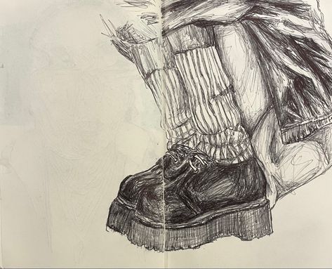 docs, doc martens, dr martens, sketch, sketchbook, sketchbook inspiration, sketchbook inspo, pen drawing, pen sketch, pen sketch idea, moleskine, drawing, art, vintage Doc Martens Sketch, How To Draw Doc Martens, Doc Martens Drawing Reference, Doc Martens Drawing, Moleskine Drawing, Sketches Shoes, School Reference, Aesthetic Doodles, Drawing Outfits