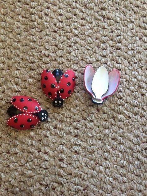 Spoon Craft Ideas, Plastic Spoon Art, Plastic Spoon Crafts, Amazing Craft Ideas, Spoon Craft, Ladybug Crafts, Spoon Crafts, Garden Art Ideas, Spoon Art