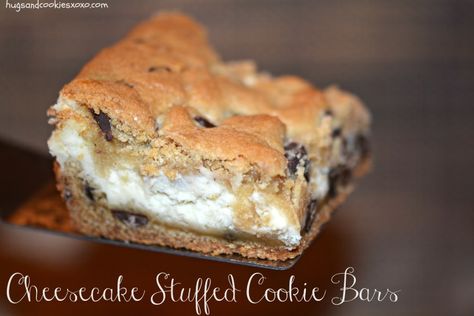 Cheesecake Stuffed Cookie Bars Rice Puddings, Explosion Cake, Buttermilk Blueberry, Chocolate Chip Cheesecake, Bar Cookies, Cake Bars, Cheesecake Bars, Eat Dessert First, Snack Cake