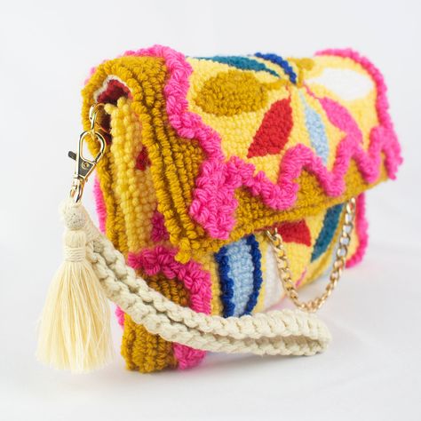 Introducing the Dora Nola new collection of tufted yarn purses. Handcrafted with precision using the intricate punch needle tufting technique, this collection features stunning pieces of artisanal craftsmanship. Handmade in Canada! Peony Pattern, Diy Bags Purses, Punch Needle Embroidery, Needle Punch, Red Felt, Pink Peony, Beaded Clutch, Jute Bags, Hoop Art