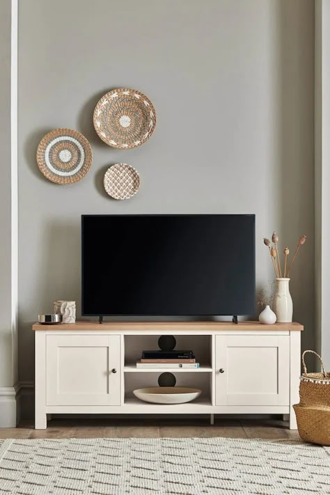 Ikea Tv Unit, Wide Tv Stand, Oak Furniture Living Room, Tv Storage Unit, Oak Tv Unit, Oak Tv Stand, Cream Living Rooms, Tv Unit Decor, Corner Tv Unit