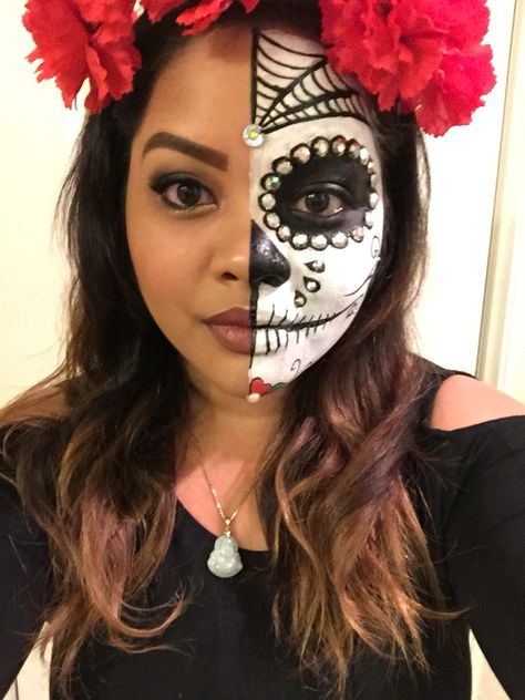 Day of the Dead Makeup Half Face Dia de Los Muertos Halloween Makeup DIY Mexican Day Of The Dead Makeup, Half Face Day Of The Dead Makeup, Half Face Catrina Makeup, Easy Dia De Los Muertos Makeup Ideas Half Face, Day Of The Dead Face Painting, Day Of The Dead Makeup Half Face, Catrina Makeup Half Face, Day Of The Dead Face Paint, Half Sugar Skull Makeup