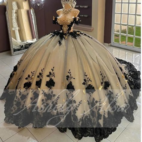 Elegant Black Sweet 15 16 Girl Quinceanera Dresses Ball Gwon Cap Sleeve Crystal 3D Flower Corset Champagne Quince Dresses, Lace Quinceanera Dresses, Flower Corset, Black Quinceanera Dresses, Quinceñera Dresses, Quince Dress, Dresses Ball Gown, Sweet 15, Sweet 16 Dresses