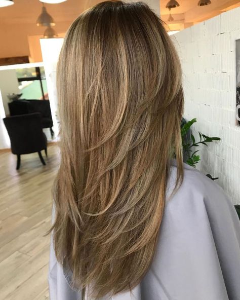 Long Haircut With V-Cut Layers Long Hair V Cut, Trendy Layered Hairstyles, Long Layered Haircuts, Long Blonde, Long Layered Hair, Haircuts For Long Hair, Medium Hair Cuts, Long Hair Cuts, Layered Haircuts