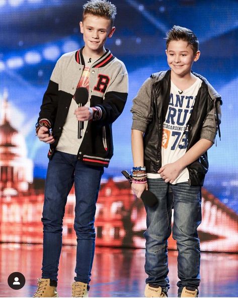 barsandmelody 5 YEARS TODAY!!! Since our lives changed forever 🔥 Thank you everyone for believing in us without you guys we would be nothing! WE ❤️ U! Charlie Bars And Melody, Leondre Devries, William Franklyn Miller, Bars And Melody, Teenage Romance, One Kiss, Cali Life, Set Design Theatre, Annie Leblanc