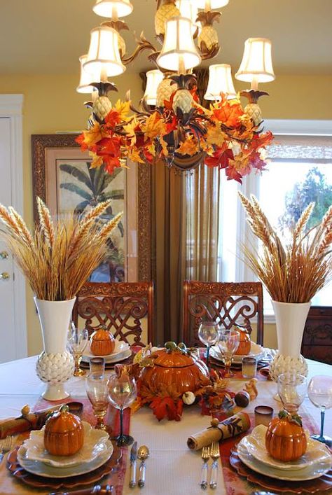 Pumpkin Tureens: Beautiful for Fall or a Halloween Tablescape. Love everything about this table. Thanksgiving Table Settings Simple, Simple Thanksgiving Table, Dinner Table Centerpieces, Table Halloween, Thanksgiving Dinner Table, Thanksgiving Decorations Diy, Diy Thanksgiving, Fall Table Settings, Thanksgiving Table Settings