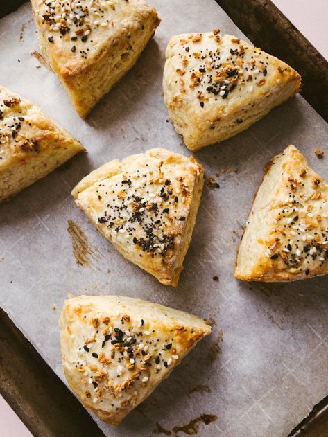 Congo Recipe, Scones Pumpkin, Pumpkin Spice Scones, Everything Seasoning, Happy First Day Of Fall, Everything Bagel Seasoning, Savory Scones, Bagel Seasoning, Savory Pastry