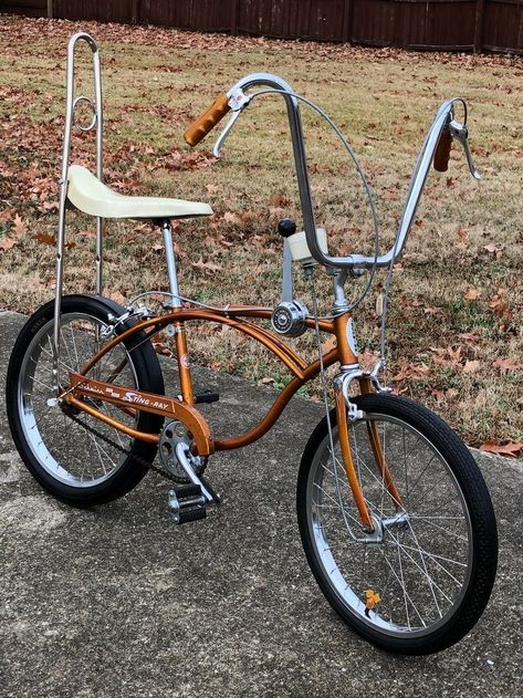 Vintage Schwinn Bicycles, Low Rider Bike Bicycles, Banana Seat Bike, Schwinn Stingray, Schwinn Bicycles, Lowrider Bicycle, Vintage Bmx Bikes, Beach Cruiser Bicycle, Schwinn Bike