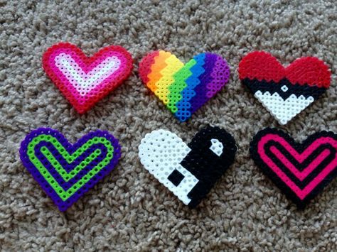 Emoji Patterns, Pearl Beads Pattern, Easy Perler Beads Ideas, 3d Perler Bead, Hama Beads Design, Diy Perler Bead Crafts, Beaded Jewlery, Diy Perler Beads, Melting Beads