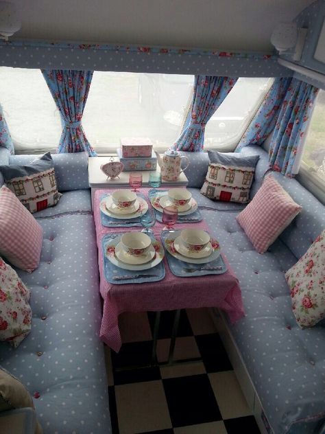 Shabby chic caravan Shabby Chic Caravan, Folding Caravan, Caravan Life, Caravan Decor, Touring Caravan, Vintage Camper Remodel, Pastel Home, Caravan Renovation, Vintage Caravans