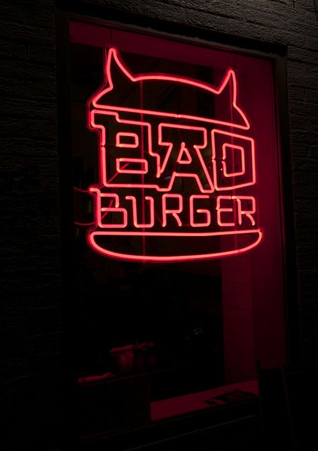 Neon Burger, Burger Neon, Bad Burger, Burger Logo, Neon Food, Amazing Food Photography, Pizza Art, Logo Design Inspiration Branding, Burger Restaurant