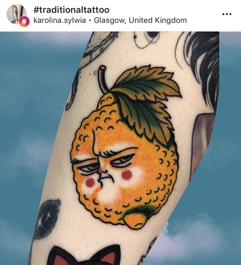 Lemon Tattoo, Traditional Hand Tattoo, Fruit Tattoo, Traditional Tattoo Inspiration, Medieval Tattoo, Wicked Tattoos, Plant Tattoo, Traditional Tattoo Art, 1 Tattoo