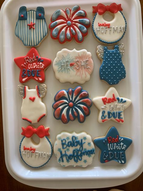 4th Of July Baby Shower Cookies, 4th Of July Gender Reveal Cookies, Red And Blue Gender Reveal, Gender Reveal Fireworks Theme, Gender Reveal 4th Of July Theme, Fourth Of July Gender Reveal Party, Fourth Of July Gender Reveal Ideas, 4th Of July Gender Reveal Party, July Gender Reveal Ideas